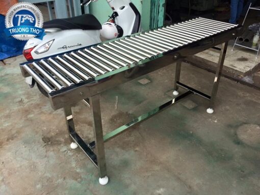 băng tải con lăn inox