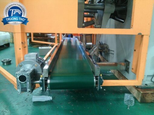 Băng tải pvc tải phôi nhựa