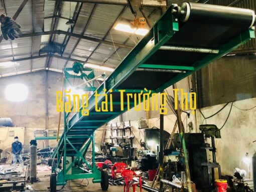 Băng tải cao su nâng hạ 14m