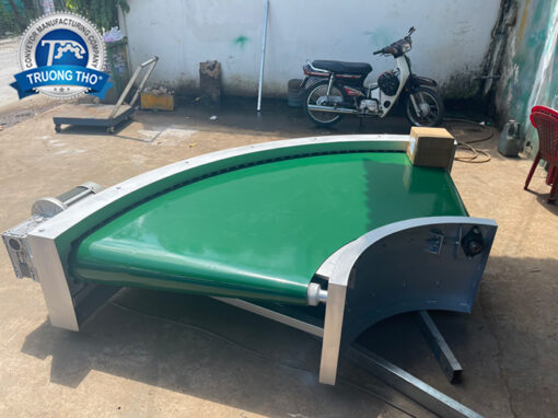 băng tải pvc cong 45 độ