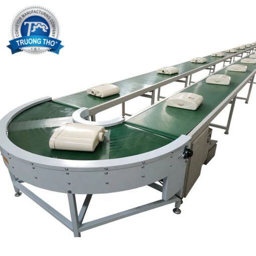 ứng dụng băng tải PVC góc cong