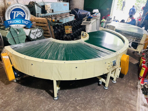 Băng tải goc cong 90 180 độ